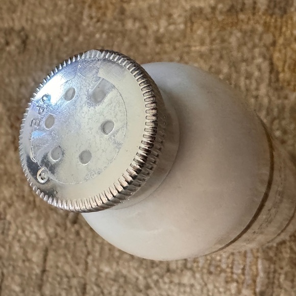 Vanilla Oatmeal Body Powder - Picture 2 of 3